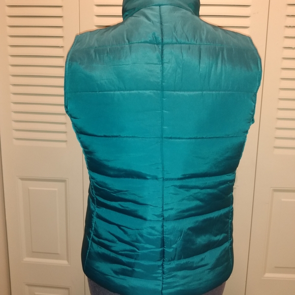 Daisy Fuentes Lightweight Puffer Vest Women's Size M - Picture 2 of 6